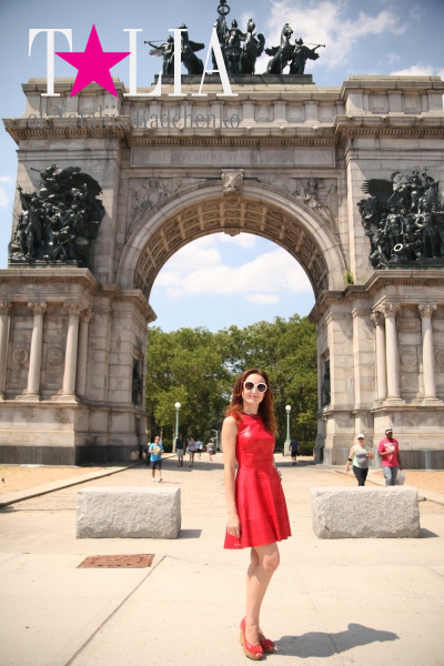 Триумфальная арка на площади Гранд-Арми-Плаза в Бруклине (Grand Army Plaza)